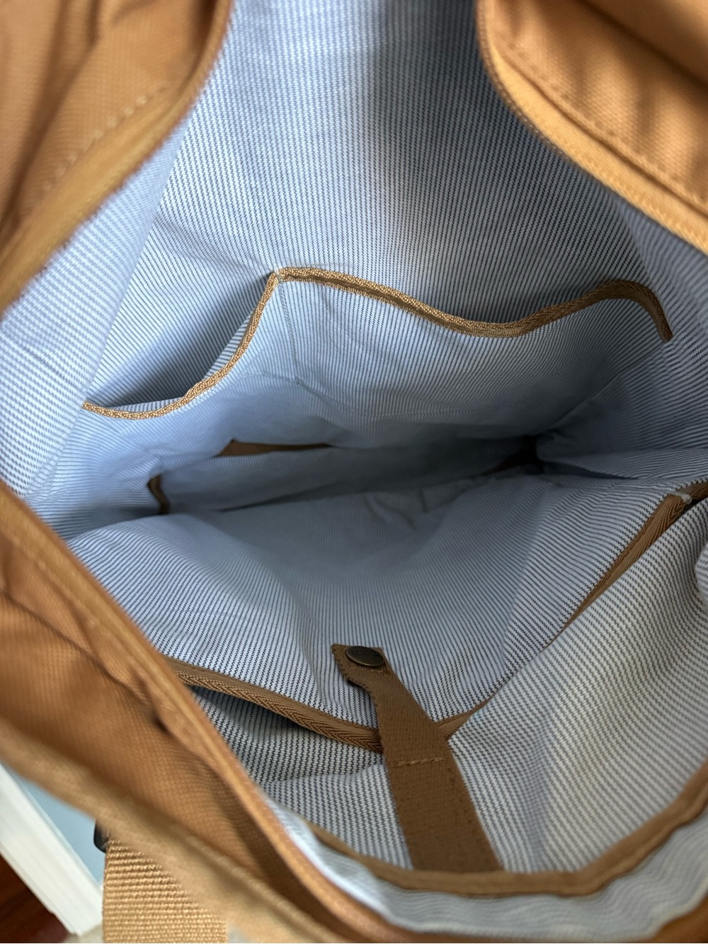 Carhartt Women's Hybrid Duck Brown Convertible Backpack - Picture 7 of 9